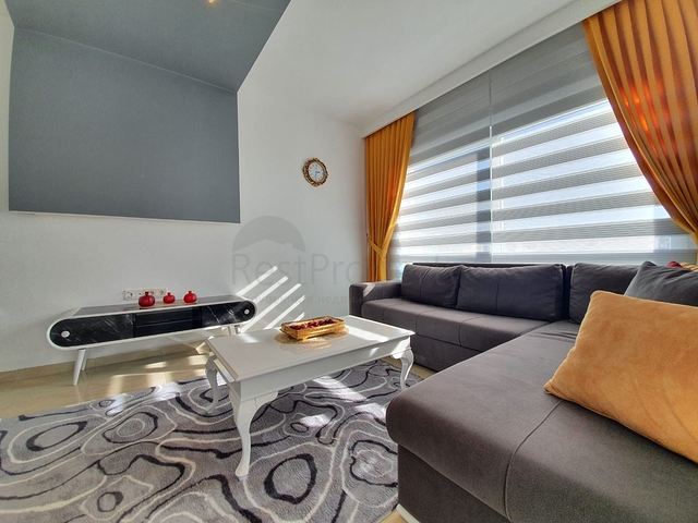 مجمع سكني حديث وقريب من البحر - شقة واسعة 1+1 - مفروشة - في مهموتلار / الانيا 