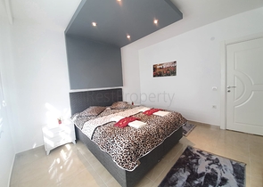 مجمع سكني حديث وقريب من البحر - شقة واسعة 1+1 - مفروشة - في مهموتلار / الانيا 