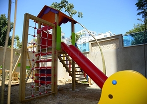 مجمع سكني حديث وقريب من البحر - شقة واسعة 1+1 - مفروشة - في مهموتلار / الانيا 