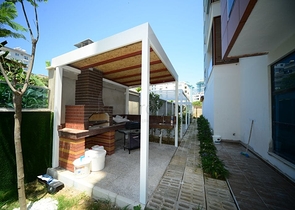 مجمع سكني حديث وقريب من البحر - شقة واسعة 1+1 - مفروشة - في مهموتلار / الانيا 