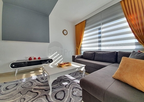 مجمع سكني حديث وقريب من البحر - شقة واسعة 1+1 - مفروشة - في مهموتلار / الانيا 