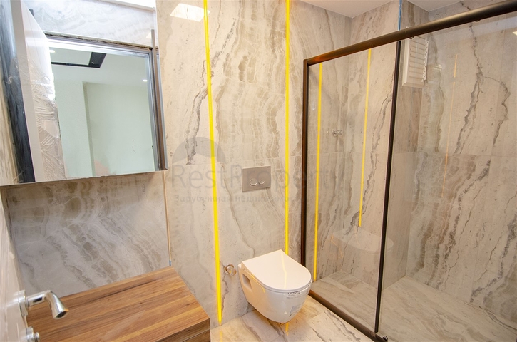 شقة 2 + 1 في مجمع في منطقة هورما كونيالتي أنطاليا