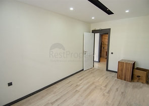 شقة 2 + 1 في مجمع في منطقة هورما كونيالتي أنطاليا