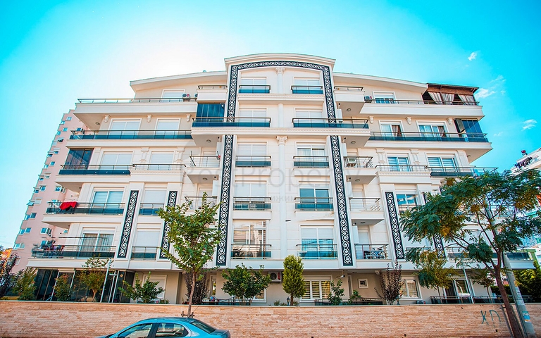 شقة بغرفة نوم واحدة مع أثاث في ليمان 800 م على البحر