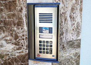 شقة بغرفة نوم واحدة مع أثاث في ليمان 800 م على البحر