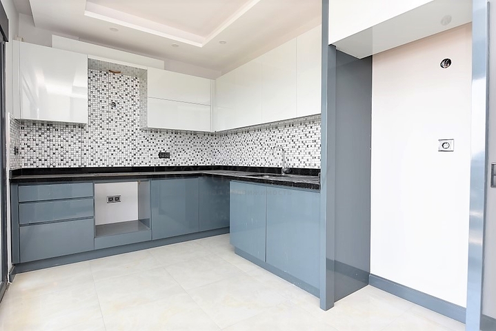 اطلالة بحر وقلعة - دوبلكس فاخرة - مركز الانيا 