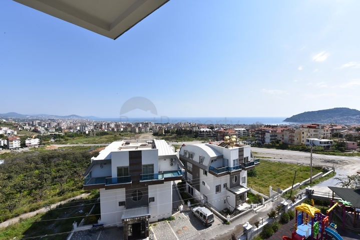 اطلالة بحر وقلعة - دوبلكس فاخرة - مركز الانيا 