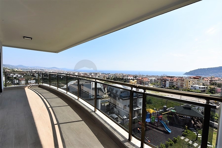 اطلالة بحر وقلعة - دوبلكس فاخرة - مركز الانيا 