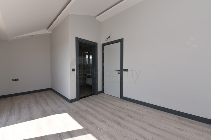 اطلالة بحر وقلعة - دوبلكس فاخرة - مركز الانيا 