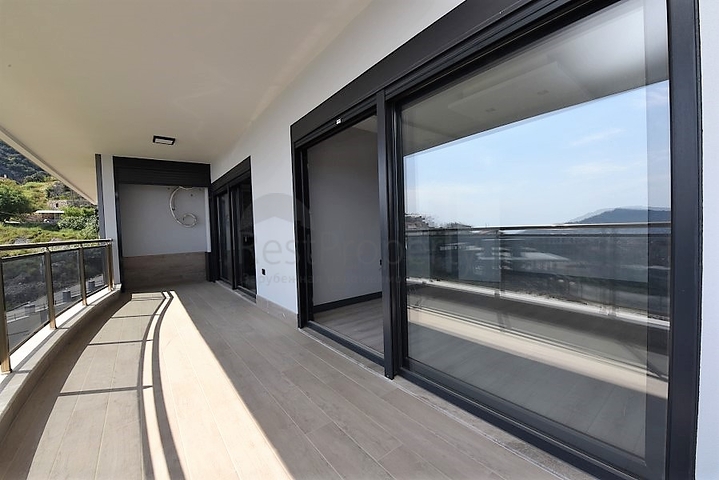 اطلالة بحر وقلعة - دوبلكس فاخرة - مركز الانيا 