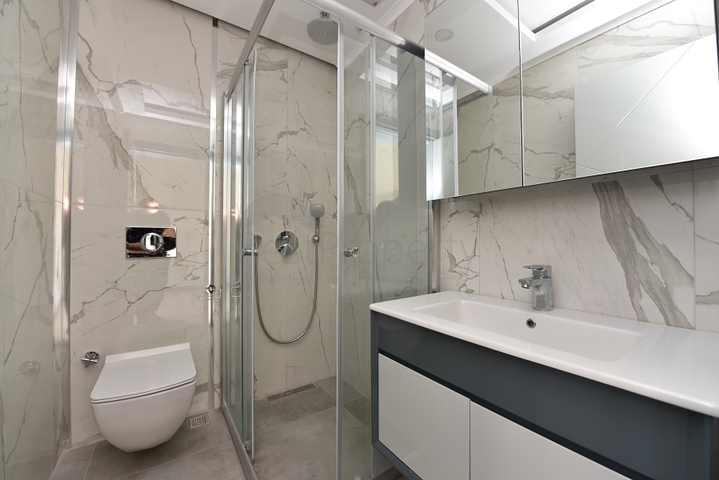 اطلالة بحر وقلعة - دوبلكس فاخرة - مركز الانيا 