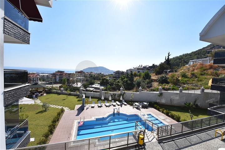 اطلالة بحر وقلعة - دوبلكس فاخرة - مركز الانيا 