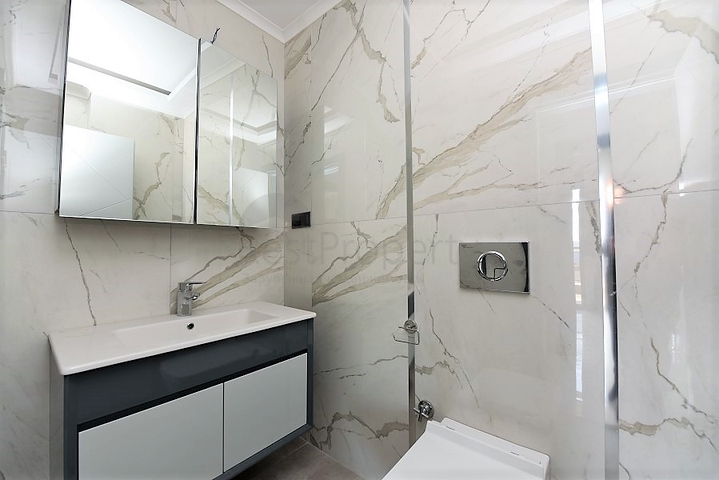 اطلالة بحر وقلعة - دوبلكس فاخرة - مركز الانيا 