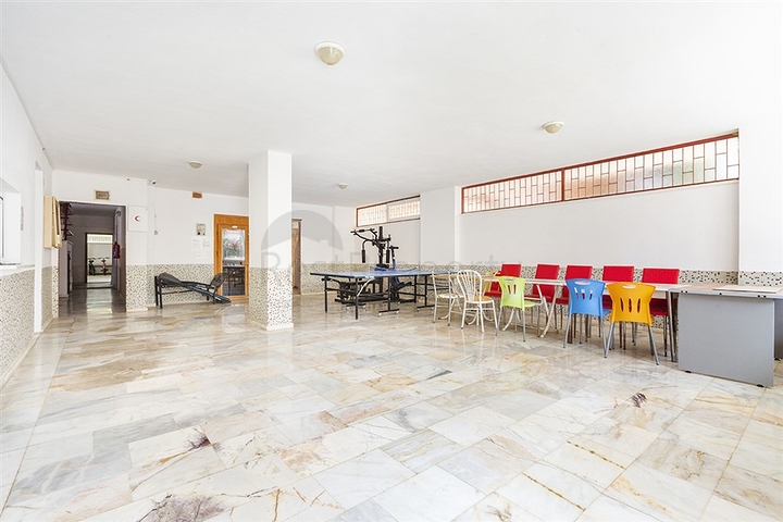 شقة واسعة - غرفتين وصالة مفروشة  مع مطبخ منفصل - مهموتلار / الانيا