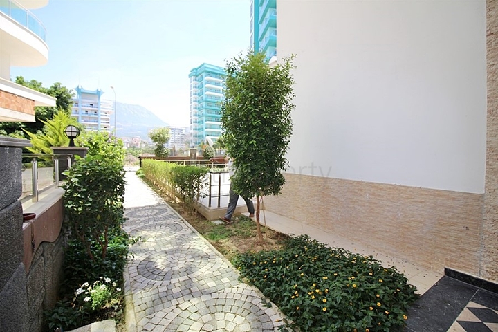 اطلالة بحر - على شارع بارباروس - دوبلكس 3 غرفة وصالة - مهموتلار / الانيا 