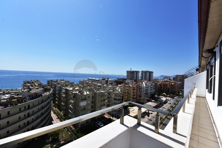 اطلالة بحر - على شارع بارباروس - دوبلكس 3 غرفة وصالة - مهموتلار / الانيا 