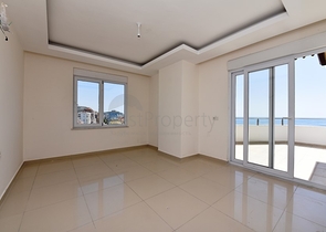 اطلالة بحر - على شارع بارباروس - دوبلكس 3 غرفة وصالة - مهموتلار / الانيا 