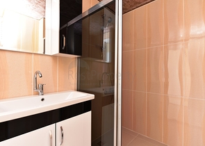 اطلالة بحر - على شارع بارباروس - دوبلكس 3 غرفة وصالة - مهموتلار / الانيا 