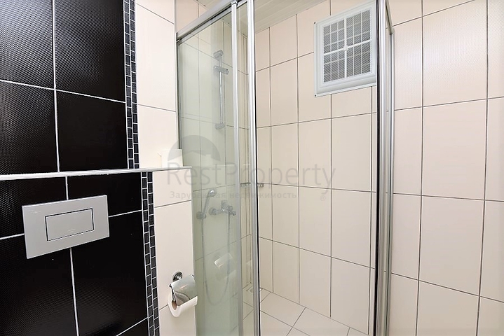 اول صف على البحر - شقة مفروشة غرفتين وصالة - كاستل / الانيا 