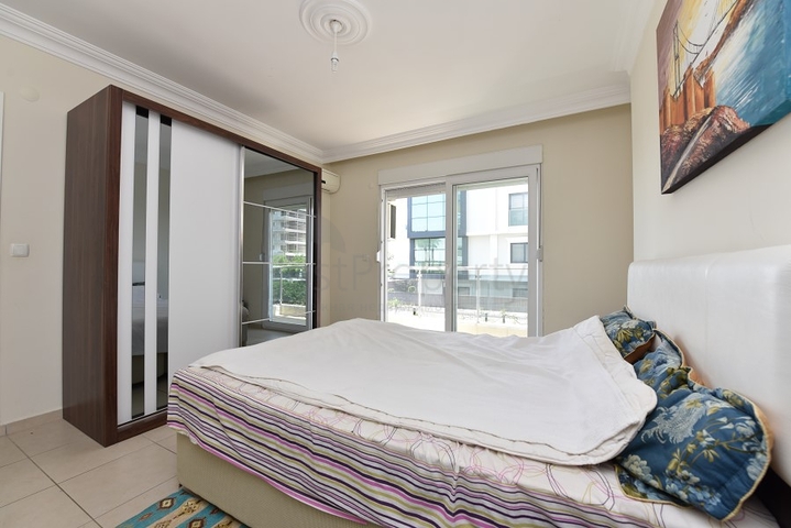 اول صف على البحر - شقة مفروشة غرفتين وصالة - كاستل / الانيا 