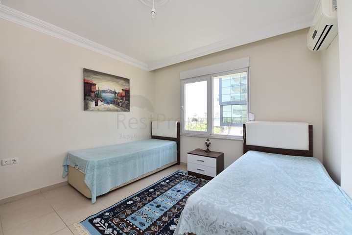 اول صف على البحر - شقة مفروشة غرفتين وصالة - كاستل / الانيا 