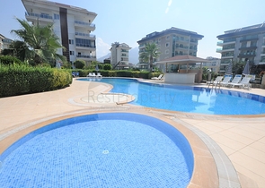 اول صف على البحر - شقة مفروشة غرفتين وصالة - كاستل / الانيا 