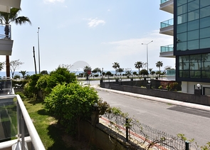 اول صف على البحر - شقة مفروشة غرفتين وصالة - كاستل / الانيا 