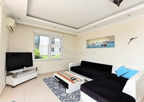 اول صف على البحر - شقة مفروشة غرفتين وصالة - كاستل / الانيا 