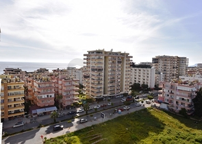 طابق مرتفع- اطلالة بحر - شقة غرفة وصالة ضمن مجمع حديث - مهموتلار / الانيا 