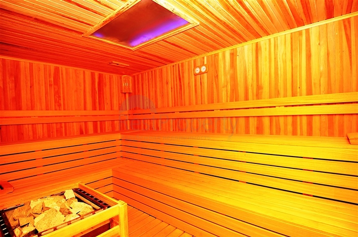 قمة التميز والفخامة - اطلالة بحر مباشرة - شقة غرفة وصالة ضمن مجمع  نجوم -كارجي جاك / الانيا 