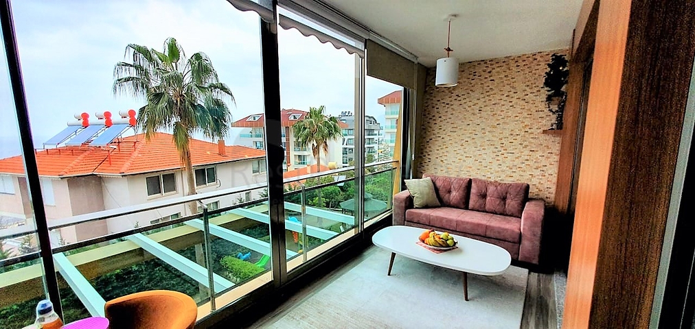 قمة التميز والفخامة - اطلالة بحر مباشرة - شقة غرفة وصالة ضمن مجمع  نجوم -كارجي جاك / الانيا 