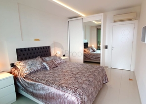 قمة التميز والفخامة - اطلالة بحر مباشرة - شقة غرفة وصالة ضمن مجمع  نجوم -كارجي جاك / الانيا 