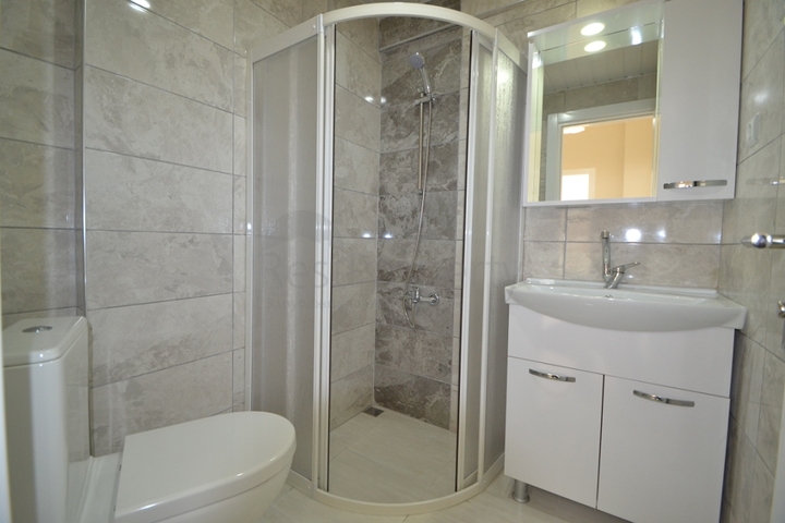 سعر مميز - اكساء جديد - تصميم 1+1 - مهموتلار / الانيا 