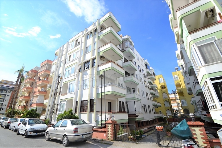 سعر مميز - اكساء جديد - تصميم 1+1 - مهموتلار / الانيا 