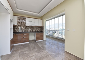 اطلالة بحر -دوبلكس 2 غرفة وصالة - ضمن مجمع حديث - مهموتلار / الانيا 