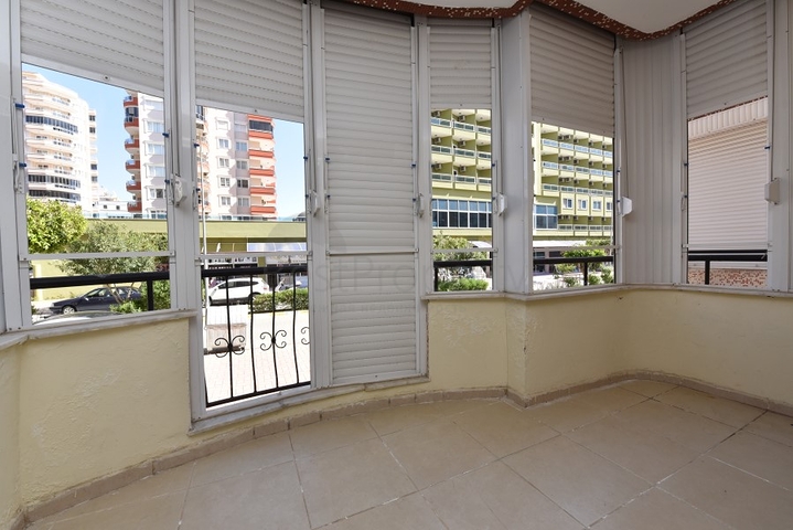 قريبة من البحر وبسعر منافس - شقة عائلية 2 غرفة وصالة - مهموتلار / الانيا 