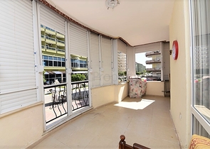 قريبة من البحر وبسعر منافس - شقة عائلية 2 غرفة وصالة - مهموتلار / الانيا 