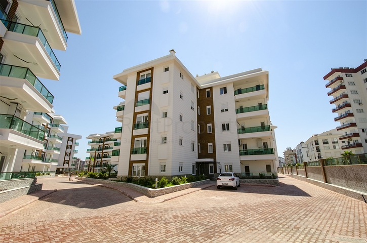 شقة 2 + 1 في مشروع  جديد في كونيالتي