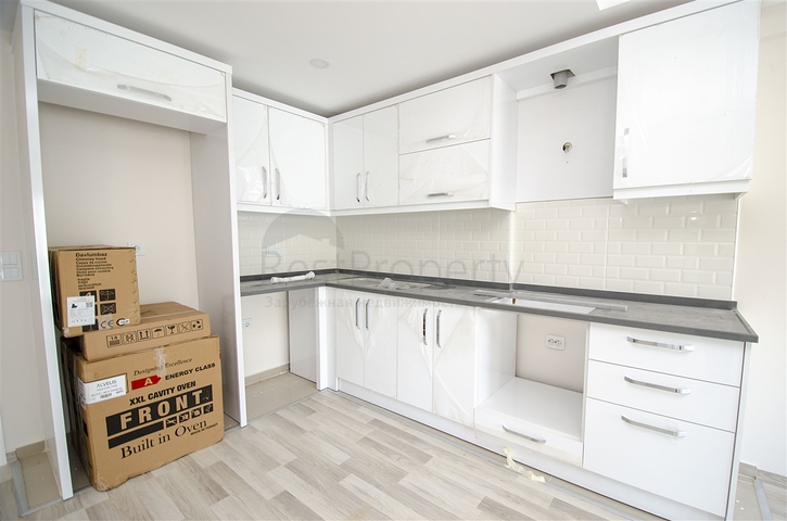 شقة 2 + 1 في مشروع  جديد في كونيالتي