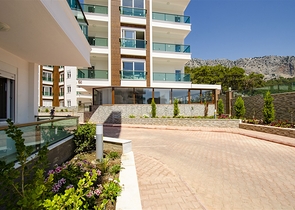 شقة 2 + 1 في مشروع  جديد في كونيالتي