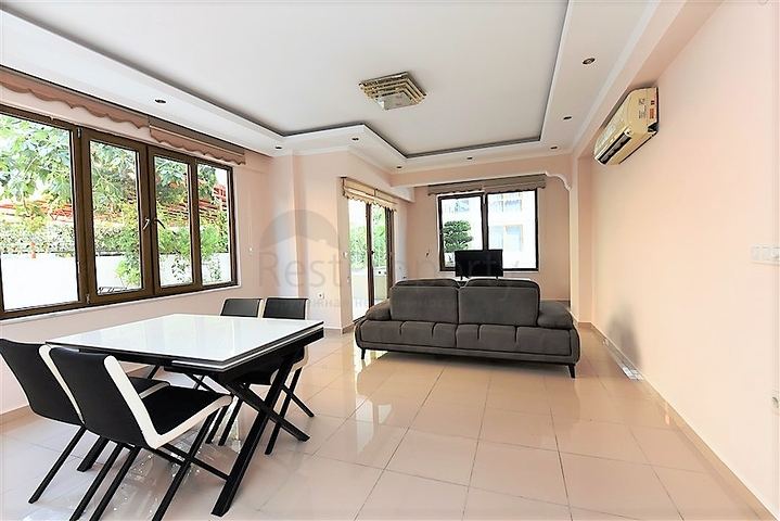 ضمن ارقى مناطق الانيا - شقة غرفة وصالة مفروشة - مجمع قريب من البحر - اوبا / الانيا 