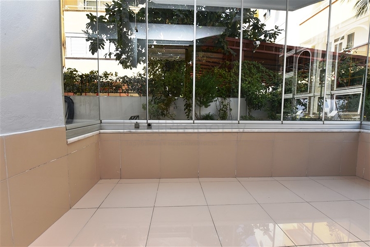 ضمن ارقى مناطق الانيا - شقة غرفة وصالة مفروشة - مجمع قريب من البحر - اوبا / الانيا 