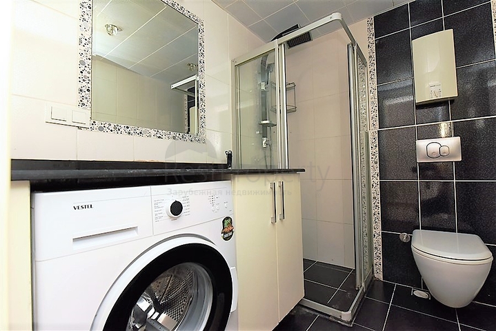 ضمن ارقى مناطق الانيا - شقة غرفة وصالة مفروشة - مجمع قريب من البحر - اوبا / الانيا 