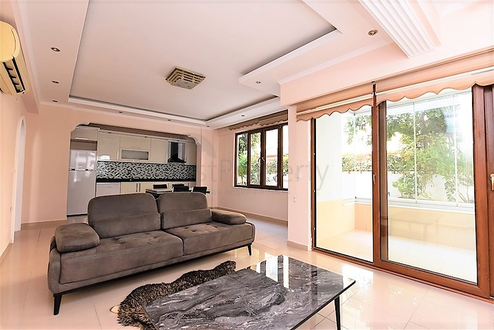 ضمن ارقى مناطق الانيا - شقة غرفة وصالة مفروشة - مجمع قريب من البحر - اوبا / الانيا 