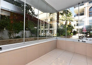 ضمن ارقى مناطق الانيا - شقة غرفة وصالة مفروشة - مجمع قريب من البحر - اوبا / الانيا 