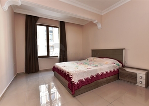 ضمن ارقى مناطق الانيا - شقة غرفة وصالة مفروشة - مجمع قريب من البحر - اوبا / الانيا 