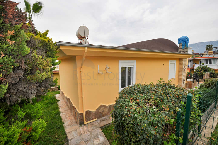 فيلا مستقلة بسعر مناسب  - تصميم داخلي مميز وحديقة - كارجي جاك /الانيا 