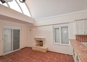 فيلا مستقلة بسعر مناسب  - تصميم داخلي مميز وحديقة - كارجي جاك /الانيا 