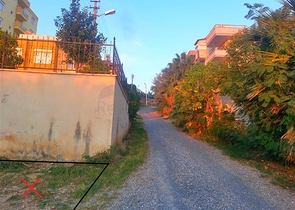 للراغبين بالاستثمار الناجح - ارض ضمن منطقة سكنية قريبة من البحر - مهموتلار / الانيا 