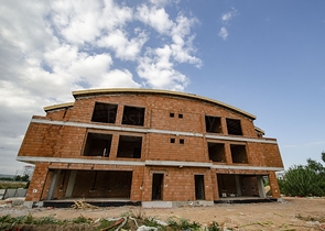 مشروع استثماري لفلل 5 + 1 في منطقة اونجالي كونيالتي